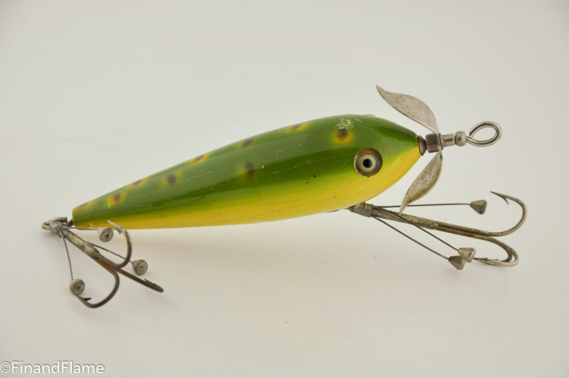 South Bend Surface Floating Minnow Lure - Fin and Flame Fishing For History
